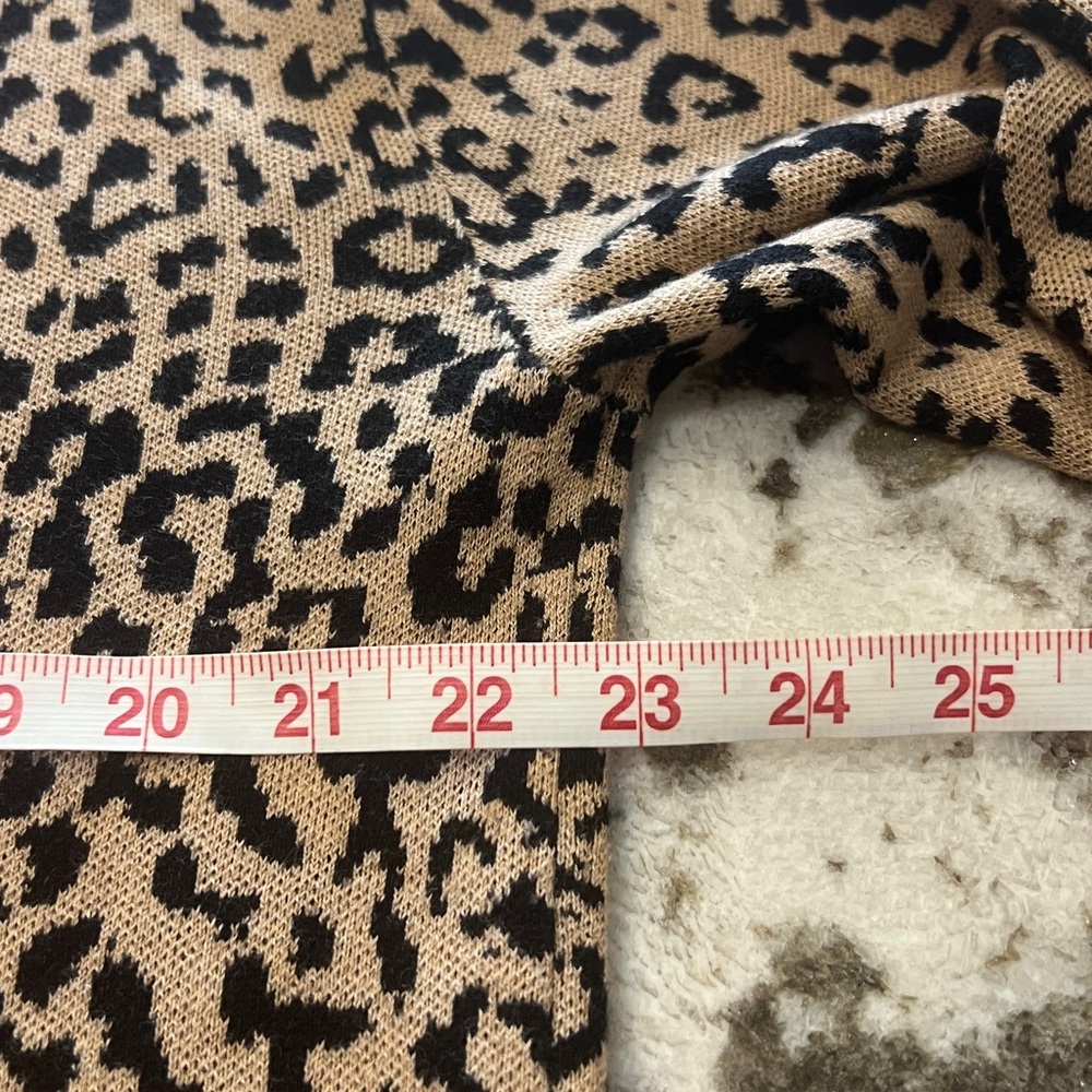 J. Crew leopard long cardigan size M - Picture 4 of 5